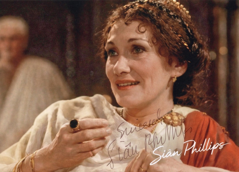 Siân Phillips 10