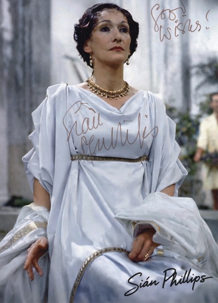 Siân Phillips 4
